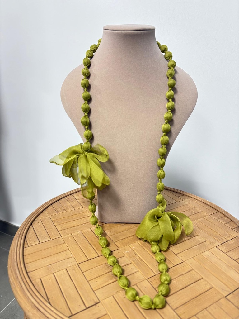 Collar TELA FLOR Pistacho